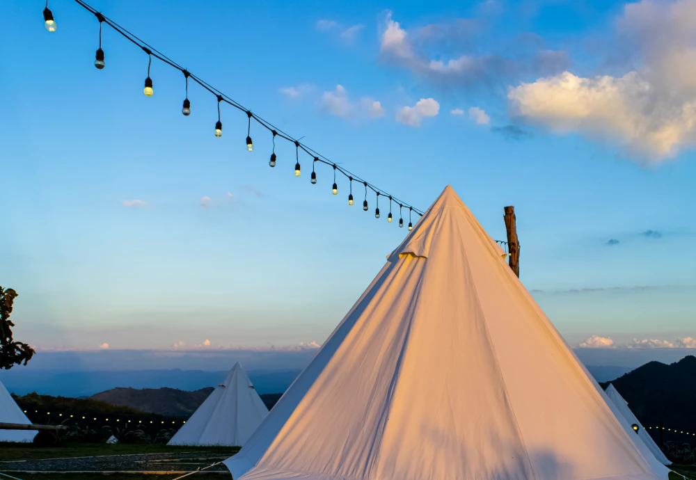 tipi camping